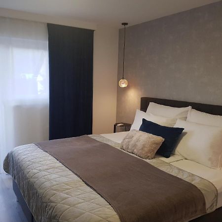 Rooms Vanteo Korenica Exterior photo