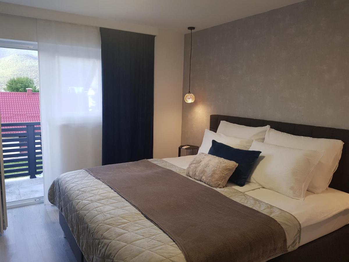 Rooms Vanteo Korenica Exterior photo