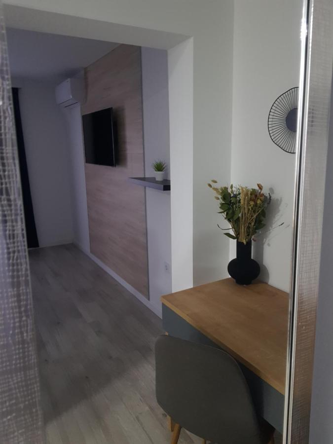 Rooms Vanteo Korenica Exterior photo